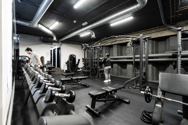 Gym On London Chatfield Rd London 4 768x512